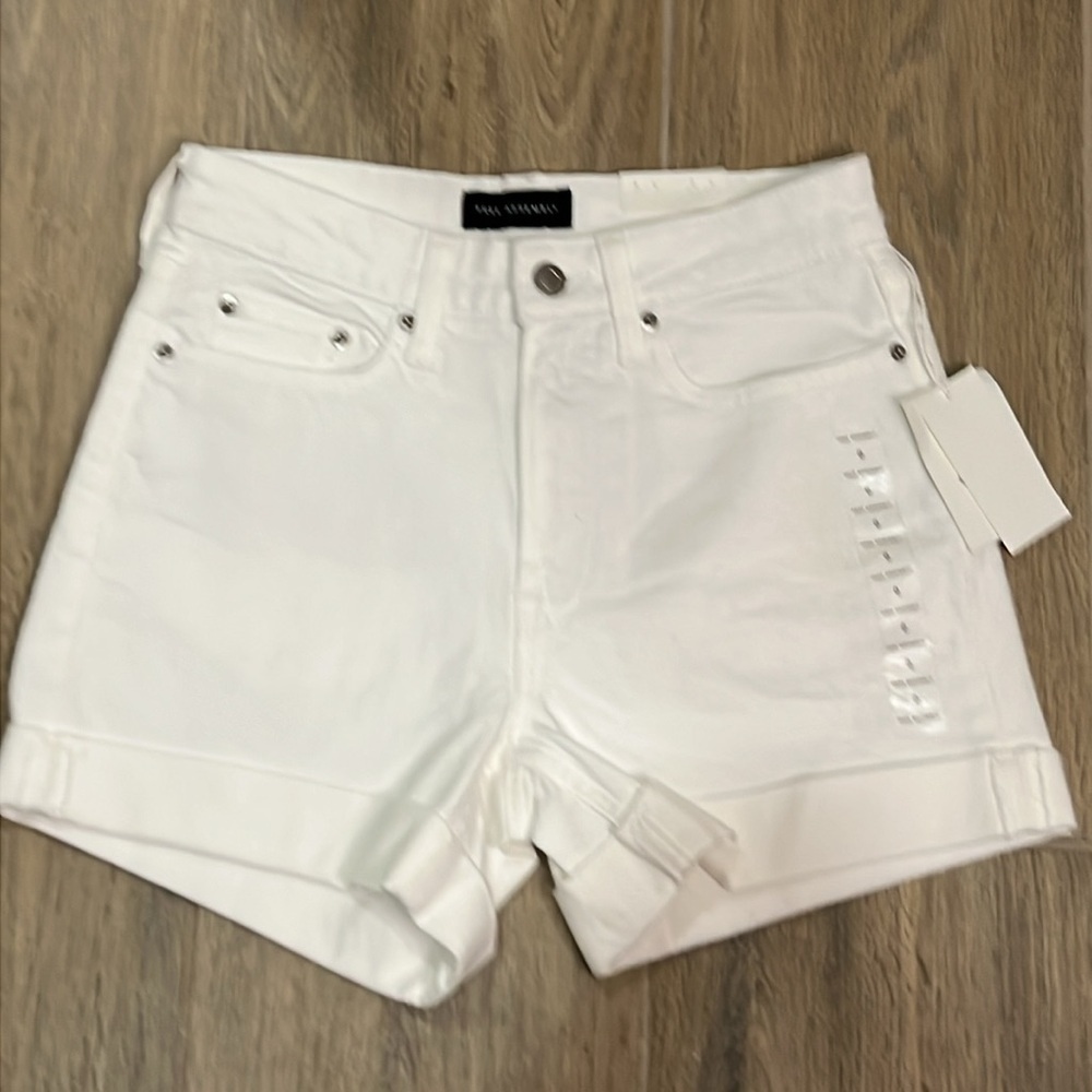 Free Assembly Jean Shorts Bone White Rolled Up Cuff Vintage Look 80’s Fall - Picture 9 of 12